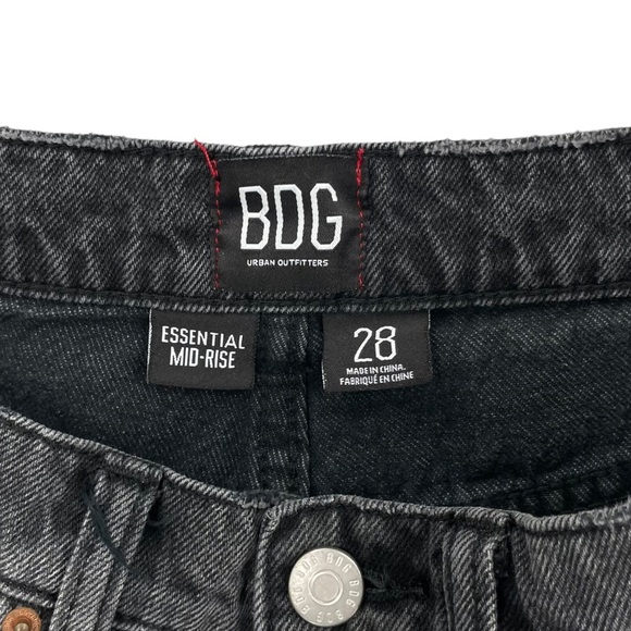 BDG Essential Mid Rise Distressed Black Cut Off Denim Shorts Size 28 - Picture 7 of 11